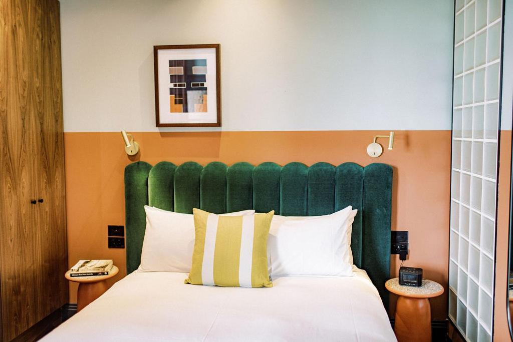Hotel At Steyne 4*